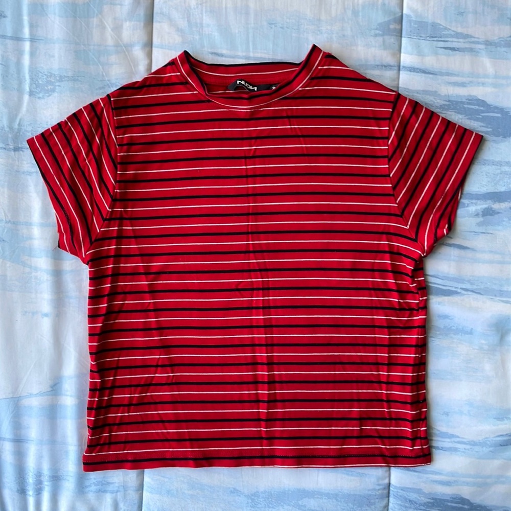 NUON Women’s Crop Top in Red Color Small Size BodyFitting